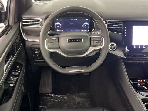 New 2025 Jeep Wagoneer Series II image 14