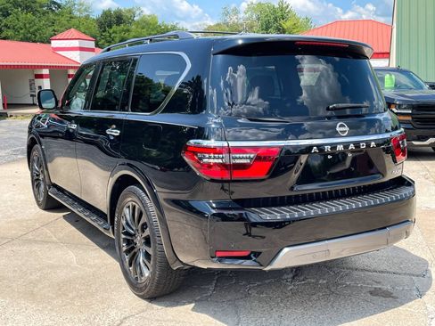 Used 2024 Nissan Armada Platinum w/ Captain's Chairs Package RWD image 5