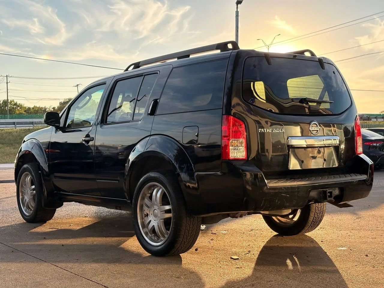 Used 2012 Nissan Pathfinder S RWD image 5