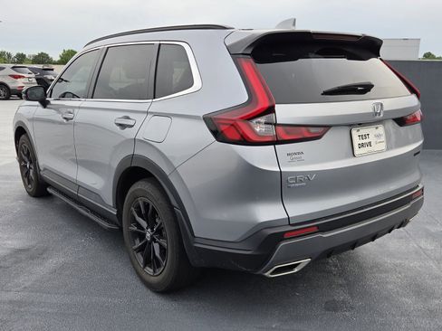 Used 2023 Honda CR-V Sport image 4