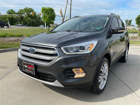 Used 2017 Ford Escape Titanium w/ Equipment Group 301A image 4