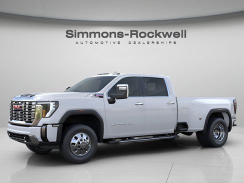 New 2026 GMC Sierra 3500 Denali w/ Technology Package AWD/4WD image 3