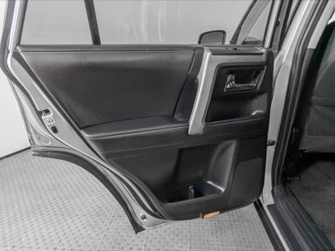 Used 2018 Toyota 4Runner SR5 RWD image 12