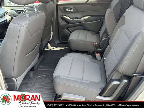 Certified 2024 Chevrolet Traverse LT w/ LPO, Floor Liner Package AWD/4WD image 12