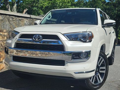 Used 2018 Toyota 4Runner Limited AWD/4WD image 92