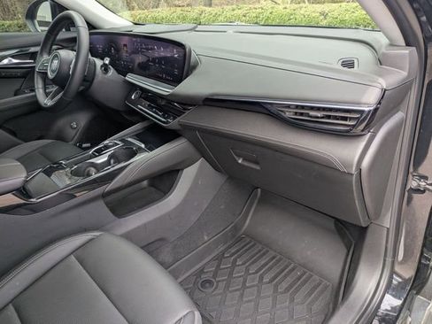 Used 2024 Buick Envision Preferred image 28