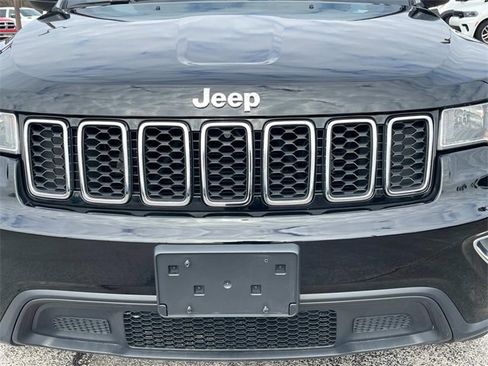 Used 2022 Jeep Grand Cherokee Laredo E image 36