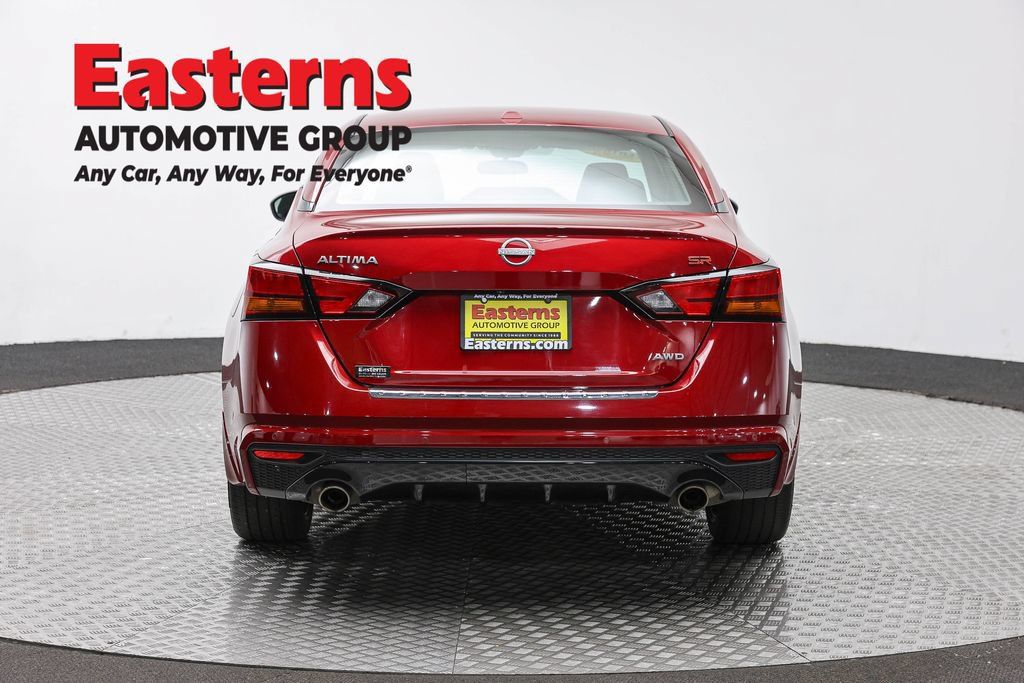 Used 2023 Nissan Altima 2.5 SR w/ SR Premium Package AWD/4WD image 8