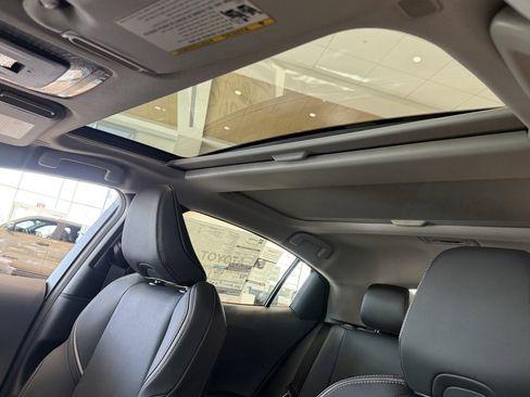 New 2026 Toyota Prius Limited image 19