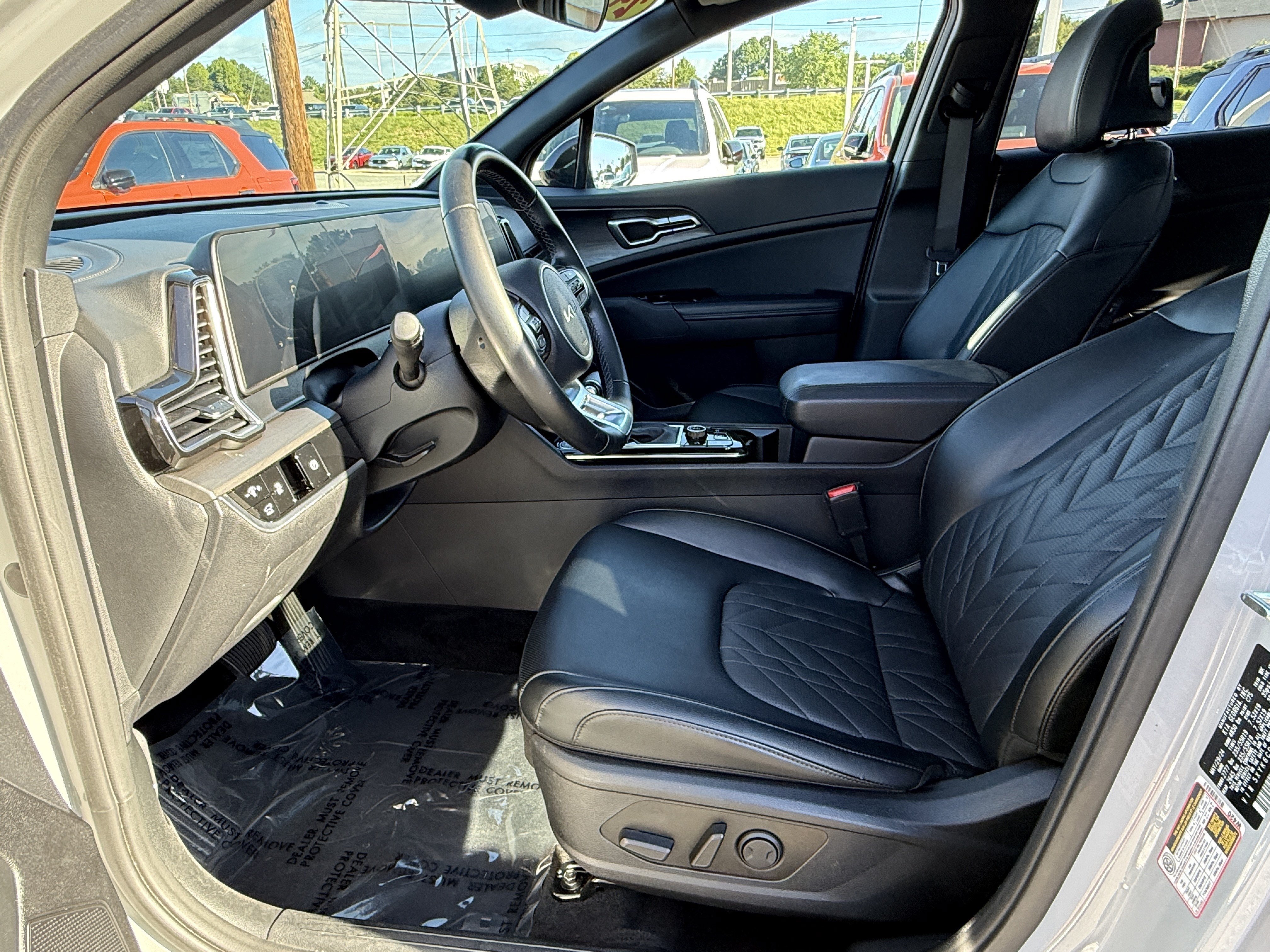 Used 2024 Kia Sportage X-Line w/ X-Line Premium Package AWD/4WD image 16