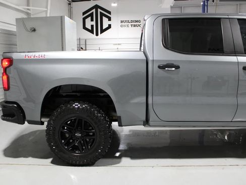 Used 2021 Chevrolet Silverado 1500 LT Trail Boss w/ Convenience Package II AWD/4WD image 23