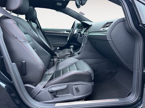 Used 2020 Volkswagen GTI Autobahn image 10