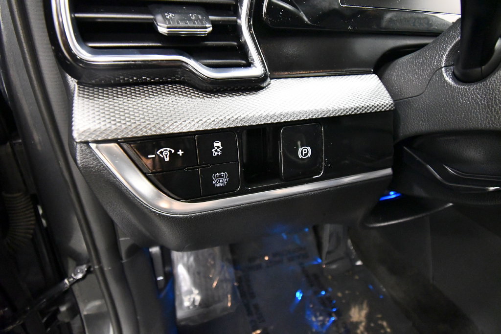 Certified 2023 Kia Sportage LX AWD/4WD image 19