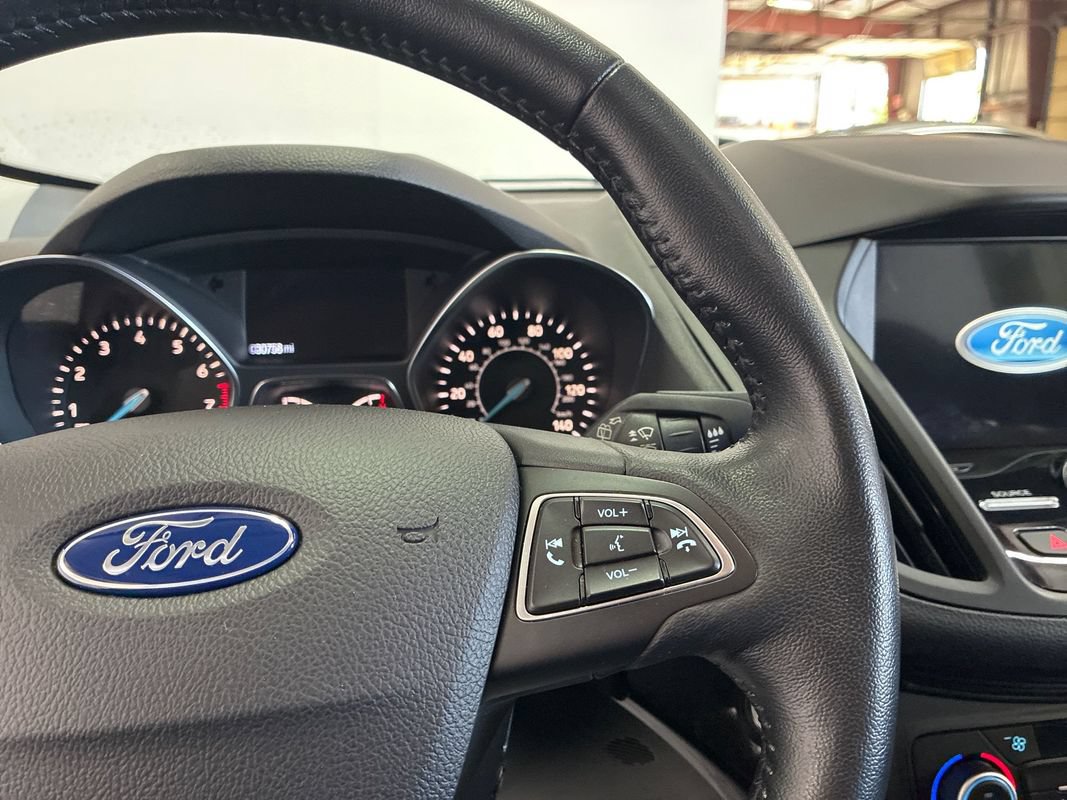 Used 2019 Ford Escape Titanium AWD/4WD image 13