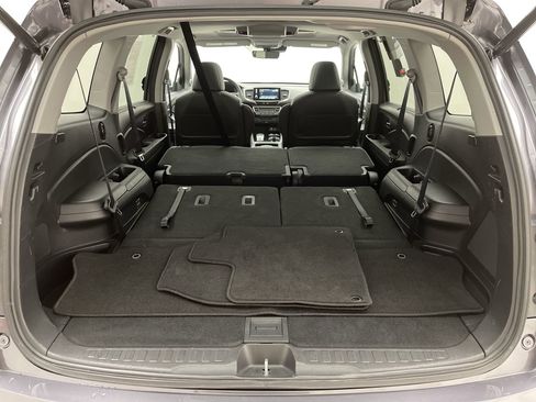 Used 2021 Honda Pilot Touring image 24