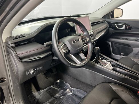 Used 2022 Jeep Compass Trailhawk w/ Trailhawk Elite Group image 9