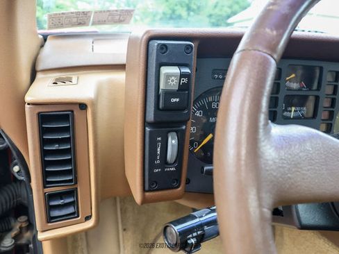 Used 1988 Pontiac Fiero GT RWD image 31