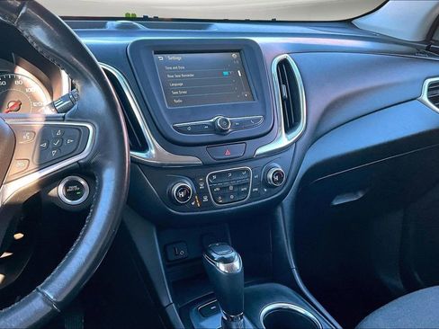 Used 2018 Chevrolet Equinox LT image 10