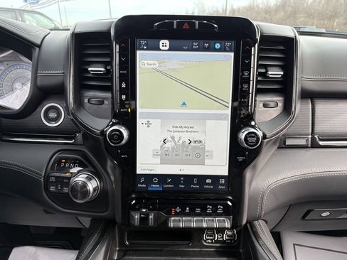 Used 2022 RAM 1500 Limited w/ Cold Weather Group image 26