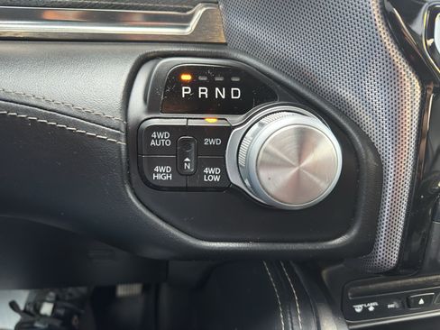 Used 2019 RAM 1500 Limited w/ Advanced Safety Group AWD/4WD image 15