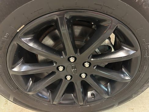 Used 2012 Lincoln MKX AWD image 34