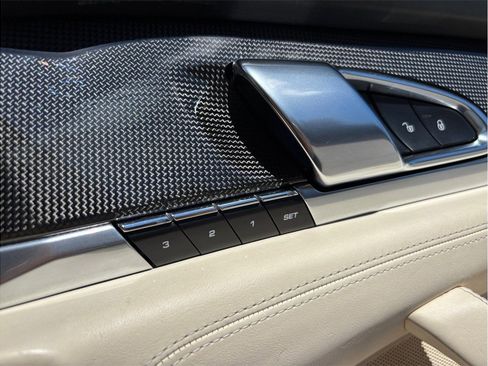 Used 2014 Porsche Panamera 4S image 50