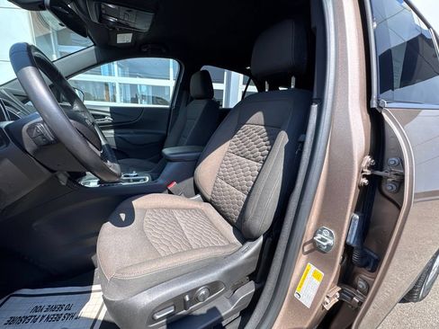 Used 2019 Chevrolet Equinox LT FWD image 15