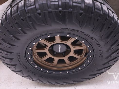 Used 2023 Chevrolet Colorado Trail Boss w/ Technology Package image 32