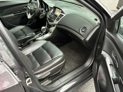 Used 2014 Chevrolet Cruze LT FWD image 14