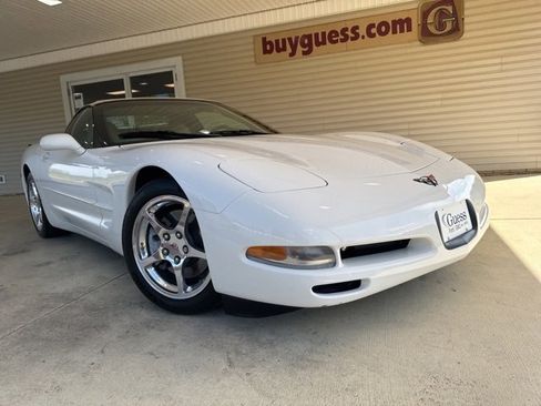 Used 2002 Chevrolet Corvette Convertible w/ Preferred Equipment Group1 image 31