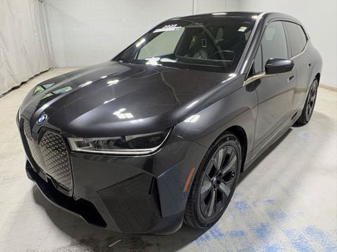 Used 2023 BMW iX xDrive50 w/ Premium Package AWD/4WD image 1