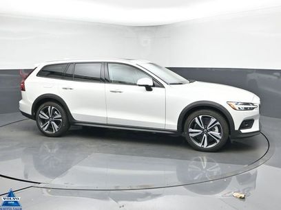 Used 2024 Volvo V60 B5 Cross Country Plus