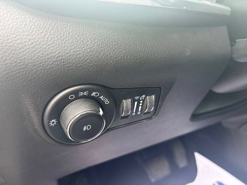 Certified 2022 Jeep Compass Limited w/ Sun and Sound Group AWD/4WD image 14