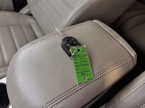 Used 2013 Ford Escape SEL FWD image 29