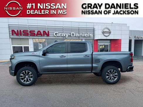 Used 2020 Chevrolet Silverado 1500 RST AWD/4WD image 4