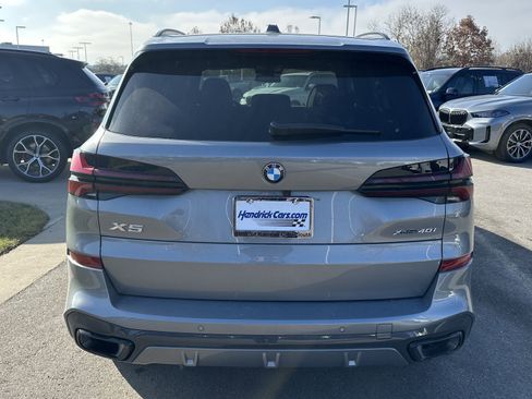 Used 2025 BMW X5 xDrive40i w/ M Sport Package image 9