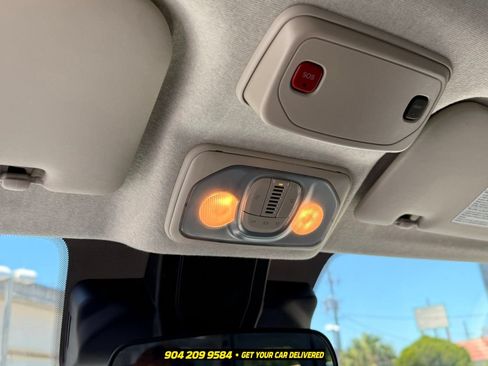 Used 2023 RAM ProMaster 2500 FWD image 24