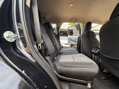 Used 2020 Mitsubishi Outlander ES image 16