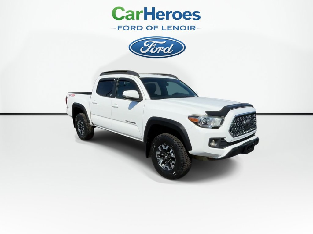 Used 2018 Toyota Tacoma TRD Off-Road w/ Technology Package AWD/4WD image 2