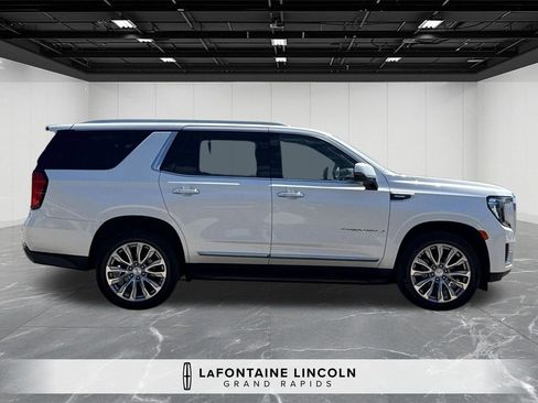 Used 2022 GMC Yukon Denali AWD/4WD image 6