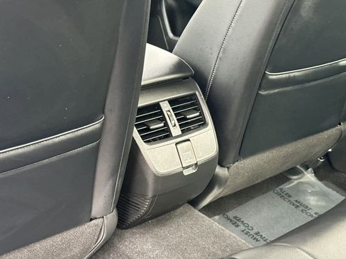 Used 2020 Honda Clarity Touring image 14