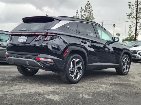 Used 2023 Hyundai Tucson Limited image 2