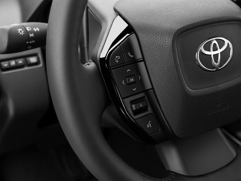 Used 2026 Toyota Prius LE FWD image 54