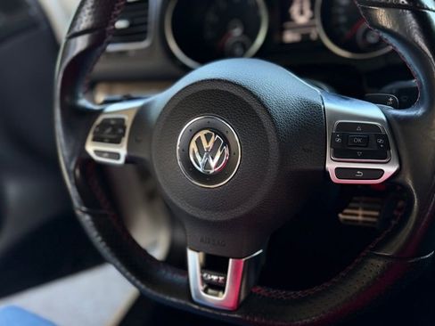 Used 2011 Volkswagen GTI 4-Door FWD image 37