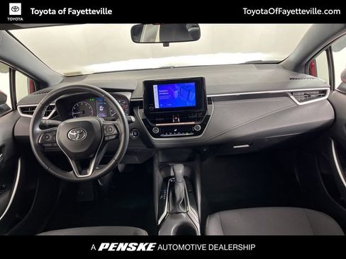Certified 2025 Toyota Corolla SE image 19