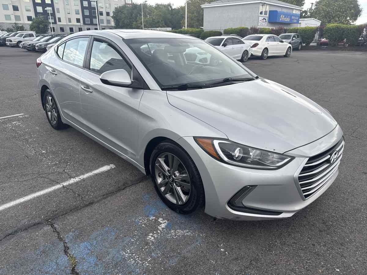 Used 2018 Hyundai Elantra Value Edition FWD image 4