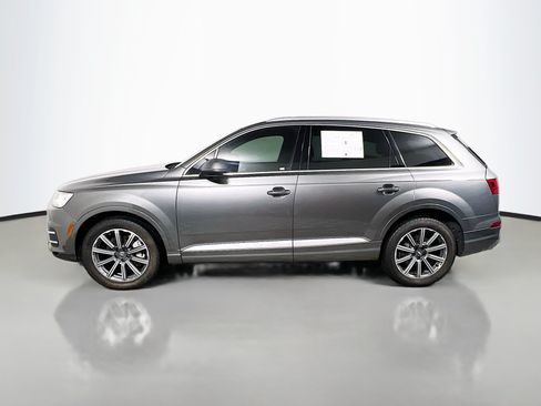 Used 2018 Audi Q7 3.0T Premium Plus w/ Premium Plus Package AWD/4WD image 9