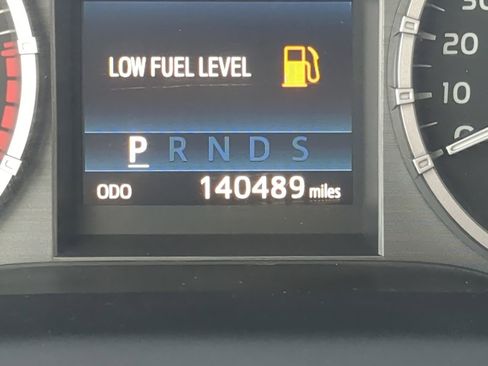 Used 2014 Toyota Tundra 1794 Edition image 28