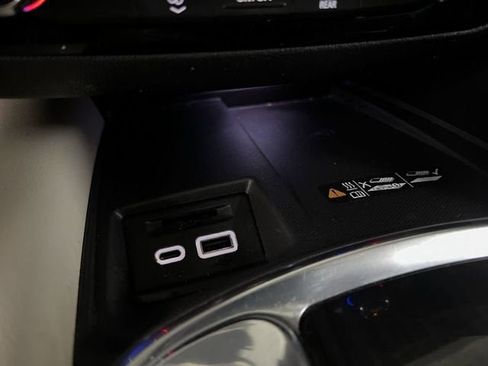 Certified 2023 Buick Enclave Essence AWD/4WD image 34