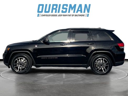 Used 2021 Jeep Grand Cherokee Trailhawk w/ Trailhawk Luxury Group image 3